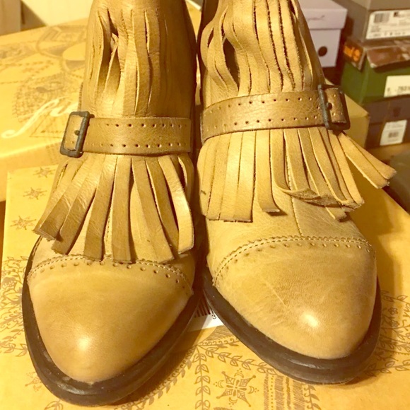 Free People Shoes - Free People Taupe Circle Back Heel Boots